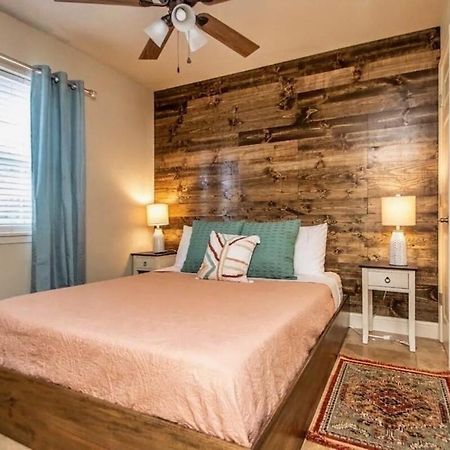 Boho Lakefront Condo With Stunning Views! Hawes Exterior foto