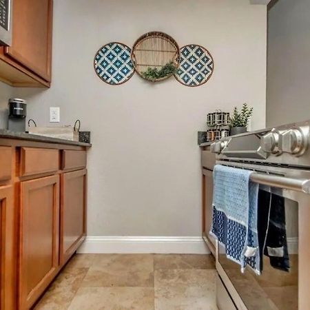 Boho Lakefront Condo With Stunning Views! Hawes Exterior foto